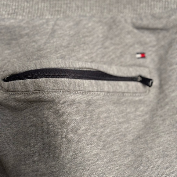 Tommy Hilfliger Men's fleece shorts size xl - Picture 6 of 6